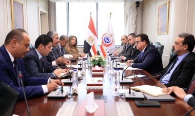 وزير الصحة يبحث مع السفير اليمني تيسير إجراءات السياحة العلاجية الوافدة