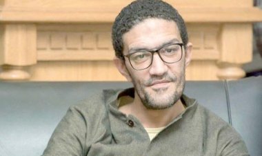 خالد كمال يتحدث عن شقيقه من ذوي الاحتياجات الخاصة: عندي 50 سنة وبعتبره رب البيت.. وأنا عايش في نعيمه