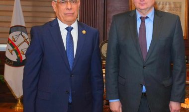 النائب العام يلتقي السفير رئيس بعثة الاتحاد الأوروبي لدى مصر