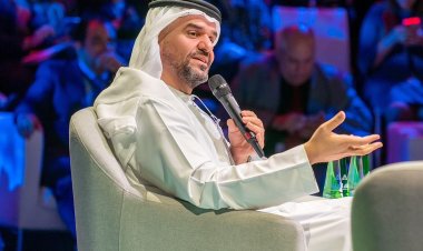 بالصور.. حسين الجسمي يحضر القمة الثقافية أبوظبي