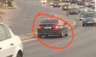 بعد تداول فيديو .. القبض على قائد سيارة يسير عكس الاتجاه بالتجمع الخامس 