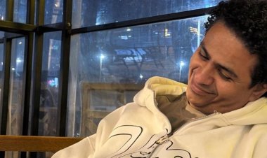 المؤلف محمد صلاح العزب يسخر من انتشار فيديوهات زوجة حسام حسن