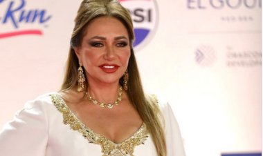 ليلى علوي في ختام الجونة: الشهرة تفرض قيود على الفنان ونفسي أكون على طبيعتي