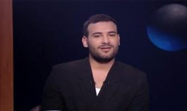 المحكمة تلزم المطرب «مُسلم» بسداد النفقة وأجر المسكن لطليقته ونجله