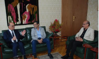 سفير تونس من نقابة الصحفيين يؤكد عمق العلاقات بين مصر وتونس على مر العصور