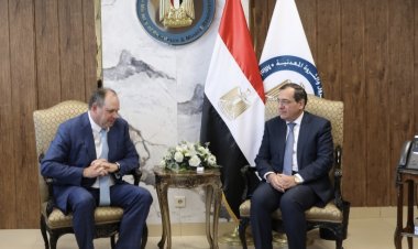 الملا يستعرض مع «أباتشى العالمية» خطط وبرامج تكثيف الحفر الاستكشافى للبترول والغاز