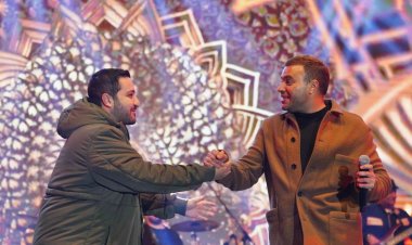 بعد تقديمه في حفل مدينتي.. عمرو حسن يكشف كواليس غنائه مع رامي صبري