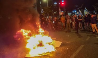 عاجل.. تظاهرات حاشدة بـ«النيران» تغلق شوارع تل أبيب