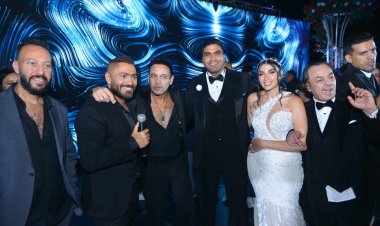 مصطفى قمر يشعل حفل زفاف ابنة علاء مرسى .. صور 