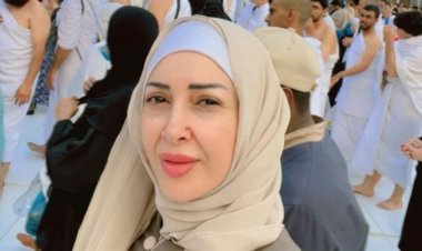  بعد اعلان طلاقها من محمد عبد المنصف.. إيمان الزيدي تؤدي العمرة