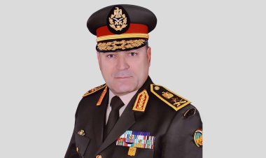 الفريق أسامة عسكر يشهد المرحلة الرئيسية لمشروع مراكز القيادة بالجيش الثاني الميداني