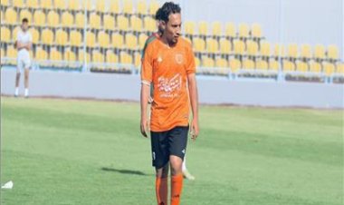 أول تعليق من لاعب المنصورة بعد الاعتداء على مدربه