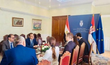 سفير مصر في بلجراد يلتقي وزير الخارجية الصربي الجديد