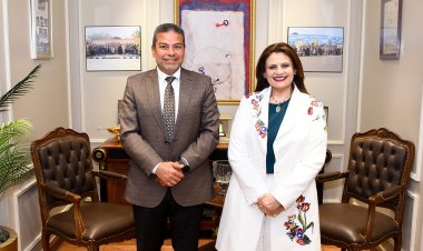 وزيرة الهجرة تستقبل أحد رموز الجالية المصرية بالكويت