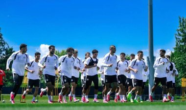 منتخب مصر يتدرب على ملعب جامعة جونزاجا استعدادًا لمواجهة نيوزيلندا