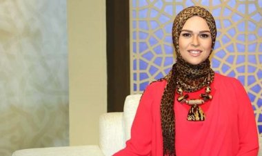 الإعلامية إيمان رياض لـ"العاصمة": أزمتي مع المطعم انتهت.. والعامل هيرجع للشغل تانى   