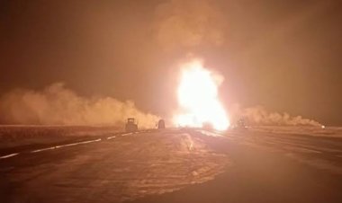 عاجل.. انفجار هائل في خط نقل الغاز الرئيسي بمدينة بروجن بإيران