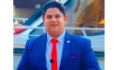 «ضحية الإهمال».. جنازة مهيبة للفنان هاني عصر بالمنوفية ومحضر ضد مستشفى زايد