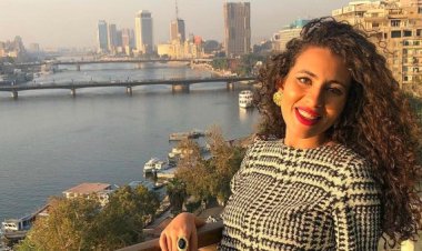 منة عدلي القيعي تدافع عن نوال الدجوي: دي سيدة أعمال زي ما الكتاب بيقول