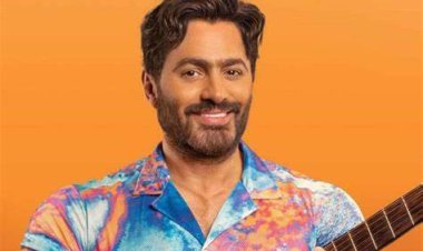 تامر حسني لـ كريستيانو رونالدو:  أنا بحبك علشان إنت بجد تستاهل