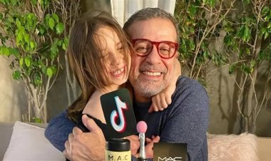 شريف منير يحتفل بعيد ميلاد حفيدته