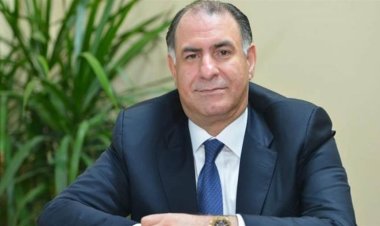 «فقاعة هواء أمام إعصار إبداع».. محمد فودة يدافع عن رامي صبري ويهاجم ويجز