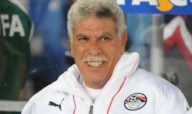 عبدالناصر محمد وعمر جابر يطمئنان على حسن شحاتة في المستشفى