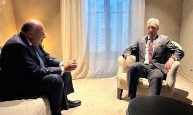 وزير الخارجية يبحث مع نظيره البرتغالي دعم «أونروا» في تقديم المساعدات لسكان غزة