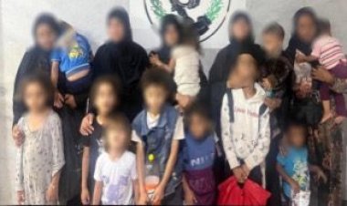 ضبط 18 متهمًا واستغلال 21 طفلًا في التسول والبيع الإلحاحي بالشيخ زايد