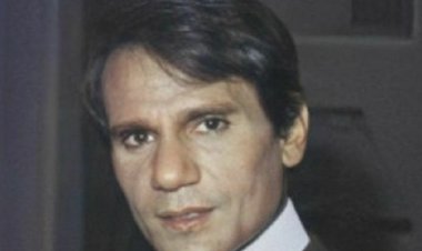 «الدكتور قاله خطر عليك».. نجل شقيق العندليب يكشف سبب عدم زواجه طيلة حياته