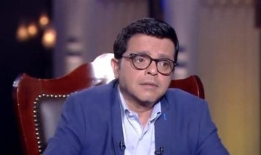 محمد هنيدي يشكر جمهوره بعد وفاة شقيقه: "فقدت أخي وكان حولي ألف أخ"