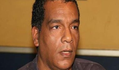 محمد هنيدي ينعى صديقه المؤلف أحمد عبد الله: "هتوحشني يا صديقي"