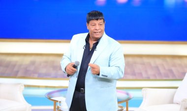 عبد الباسط حمودة عن بداياته: عبد المطلب اشترالي هدوم.. وعدوية جرّأني على الغناء