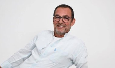 أسرة محمد مرزبان ترتدي ملابس بيضاء لحظة تشييع الجثمان تنفيذا لوصيته