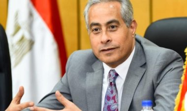 عاجل.. وزير العمل: 5 و6 مايو إجازة مدفوعة الأجر للعاملين بالقطاع الخاص