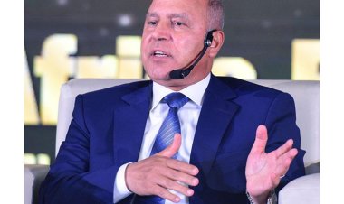 عاجل.. «النقل» تنفي تفويض رئيس هيئة الطرق والكباري لمباشرة اختصاصات «الوزير»