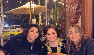 إلهام شاهين تحتفل بعيد ميلاد سامو ابن هالة صدقي برفقة صديقتها بوسي شلبي