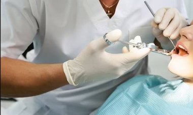 بريطانيا تعلن تعيين أطباء أسنان دون امتحان معادلة لسد العجز لديها