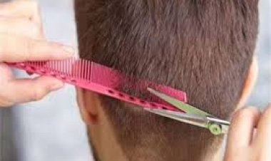 أب يحاول الانتحار بعد رفض ابنيه قص شعرهما