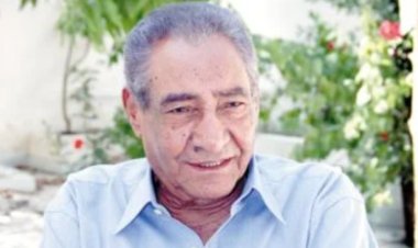 في ذكرى الخال.. هكذا كانت كلمات الأبنودي «تميمة النجاح» لأشهر تترات الدراما المصرية