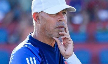 الأهلي يعلن رحيل "بدر حامد" رئيس قطاع الناشئين