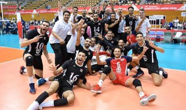 منتخب رجال الطائرة يفوز على المغرب ويتصدر مجموعته في أمم أفريقيا بتونس
