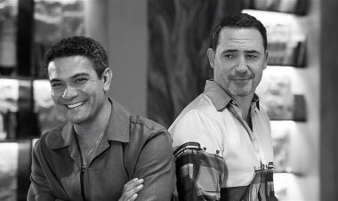 بصورة تجمعه مع ظافر العابدين.. آسر ياسين: تفتكروا متجمعين ليه؟