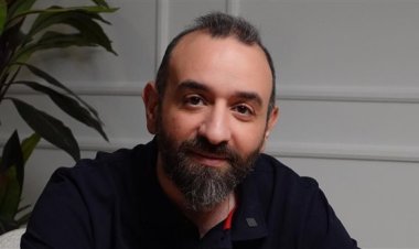 عمرو سلامة يحذّر من غياب المنافسة بين الأهلي والزمالك: «كرة بلا روح ولا قيمة»