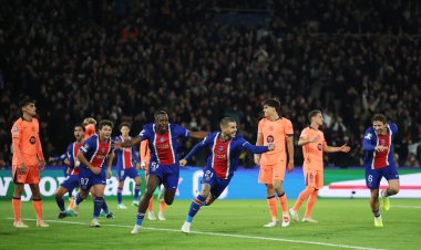 باريس سان جيرمان يقسو على برشلونة برباعية في دوري الأبطال