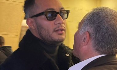 محمد رمضان ونجوم الفن يواسون زينة في عزاء شقيقها بمسجد المشير طنطاوي