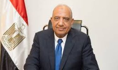 وزير قطاع الأعمال: نستهدف الوصول بالخام المصري إلى مكون عالي الجودة