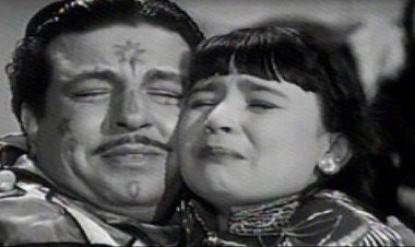 مهرجان الإسكندرية يكرم "الطفلة المعجزة" فيروز.. وابنتها تكشف أسرارًا عن مشوارها الفني وعلاقتها بأنور وجدي