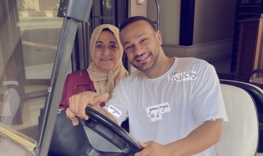 محمد عطية يروي أصعب لحظاته بعد وفاة والدته: "توقّف جسدي عن الحركة"