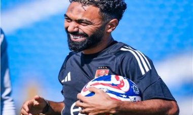 "همشي عشان أريح دماغي".. حسين الشحات يكشف مستقبله مع الأهلي